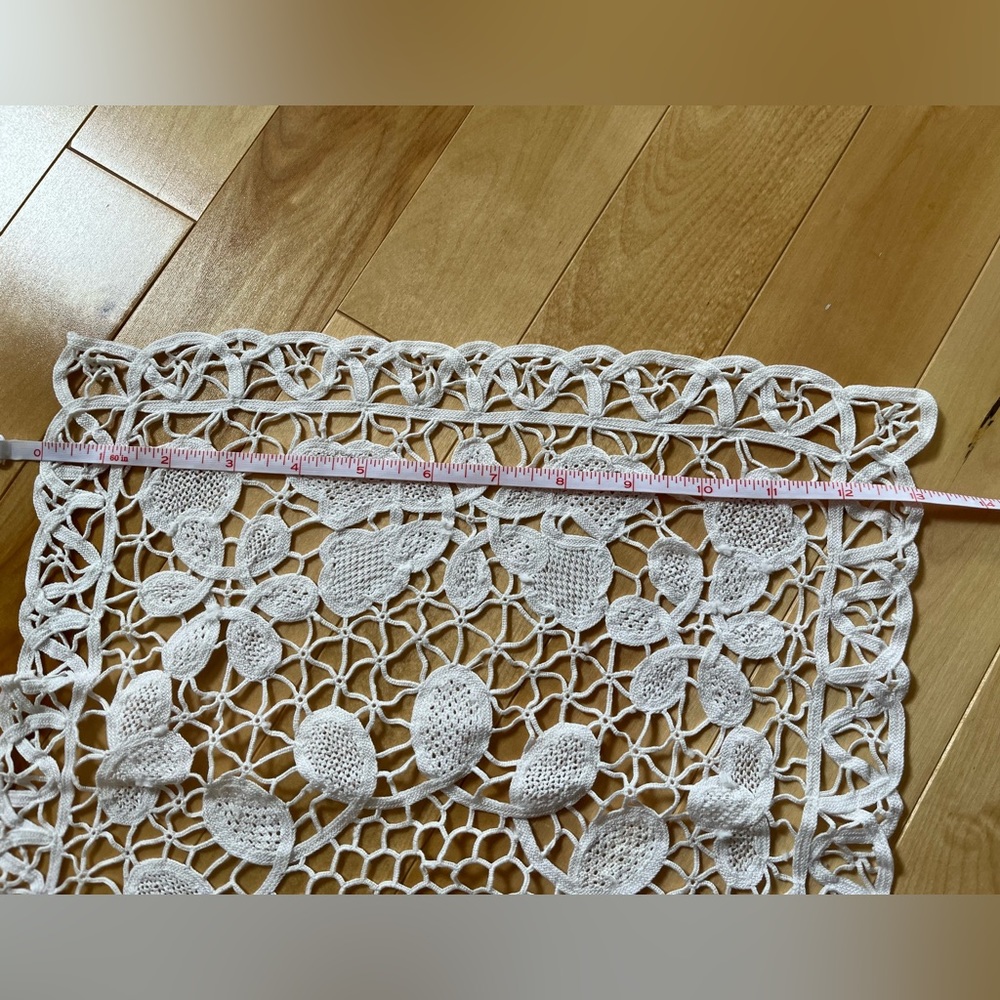 Crocheted Runner - Picture 5 of 5